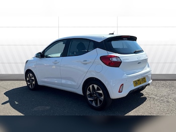 Used Hyundai i10 2023 for sale - 79150950: Photo