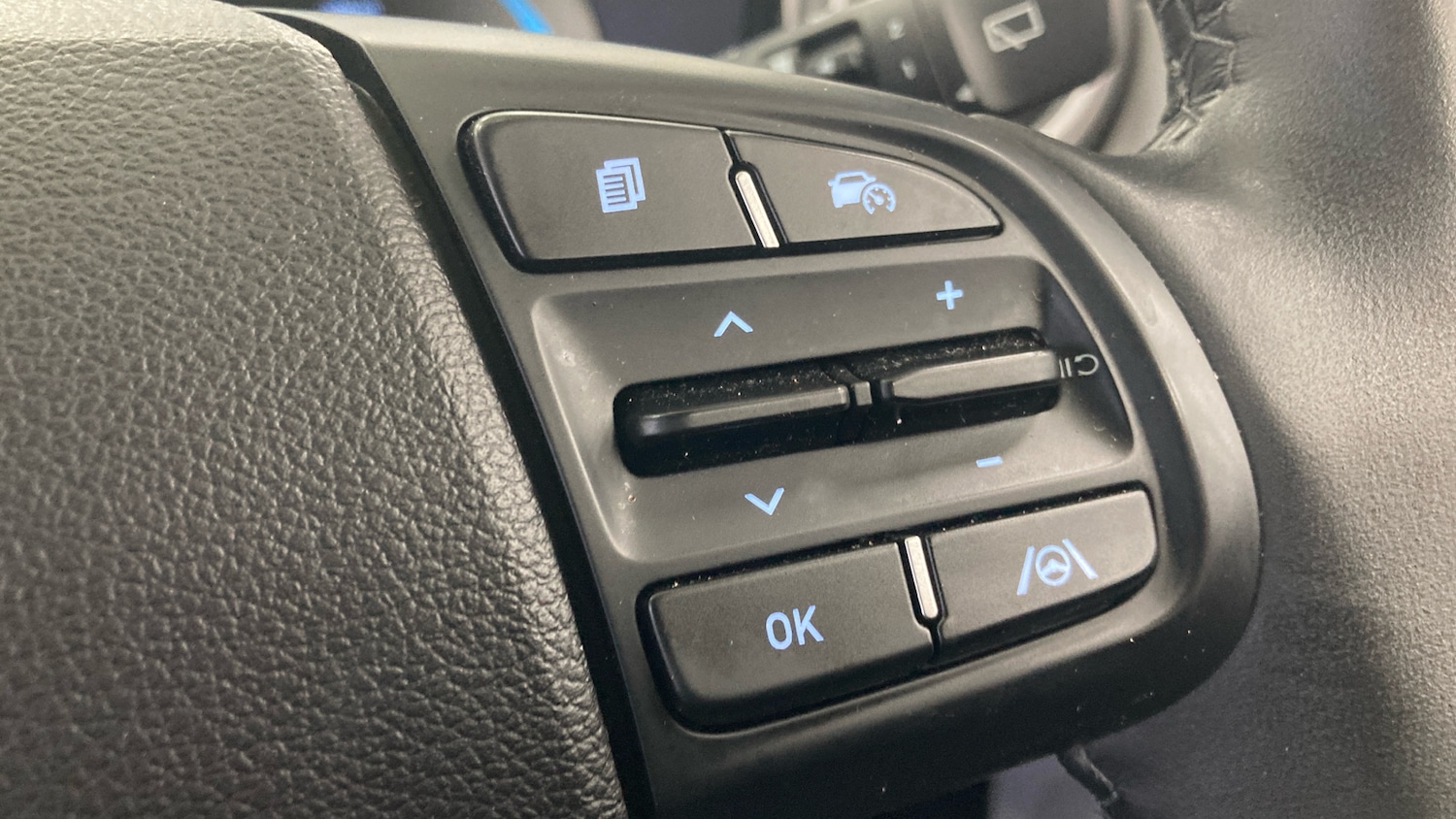 Used Hyundai i10 2024 for sale - 76545232: Photo 22