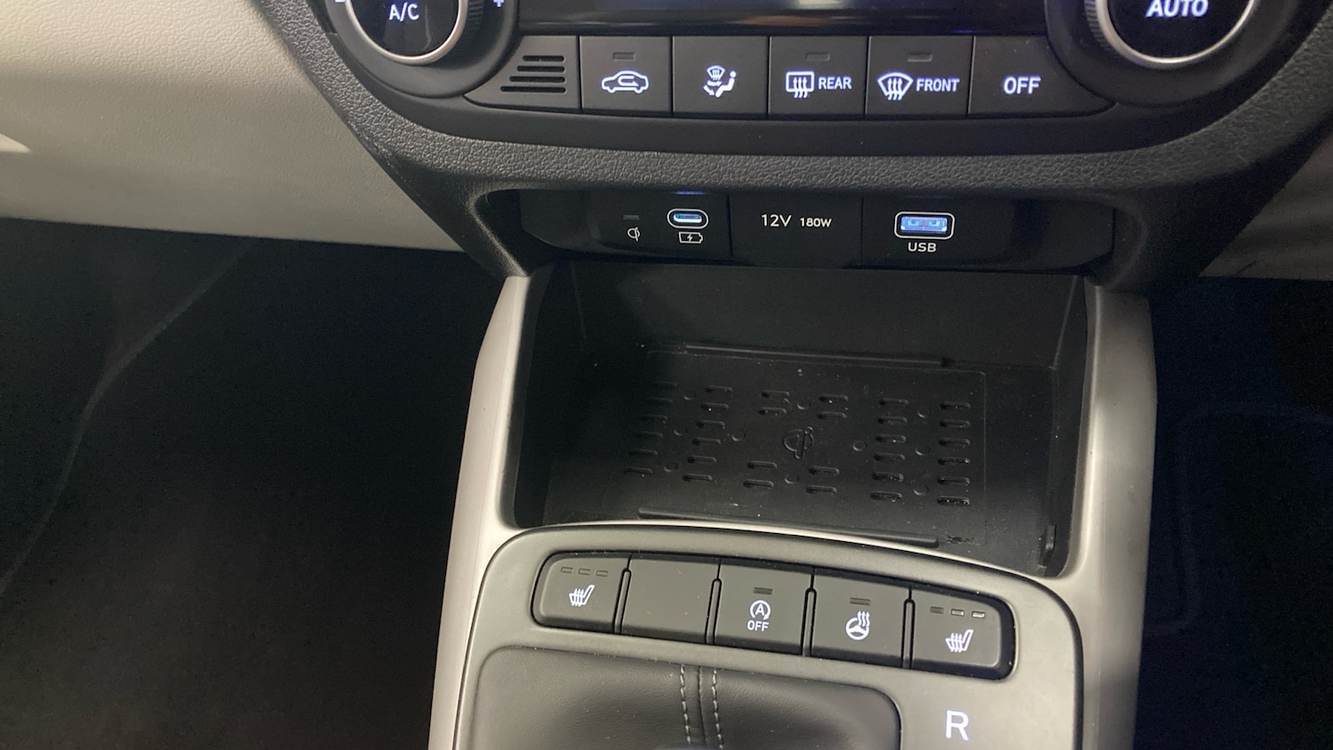 Used Hyundai i10 2024 for sale - 76545232: Photo 26