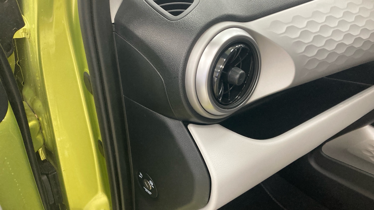 Used Hyundai i10 2024 for sale - 76545232: Photo 40