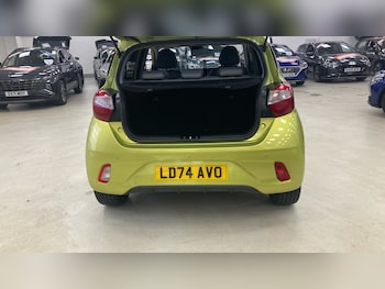 Used Hyundai i10 2024 for sale - 76545232: Photo