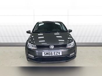 Used Volkswagen Polo 2016 for sale - 76405124: Photo