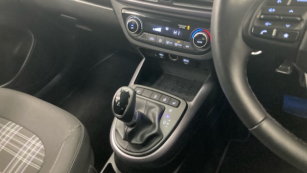 Used Hyundai i10 2024 for sale - 76232231: Photo 13