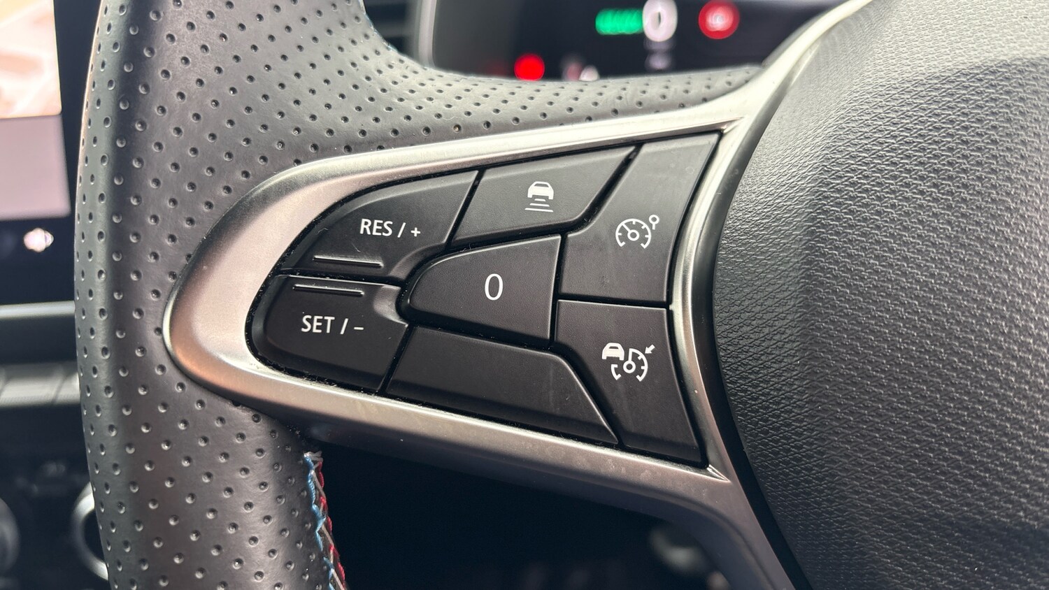 Used Renault Clio 2025 for sale - 77432500: Photo 21