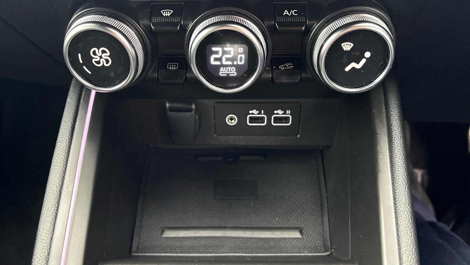 Used Renault Clio 2025 for sale - 77432500: Photo 25