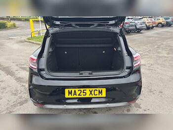 Used Renault Clio 2025 for sale - 77432500: Photo