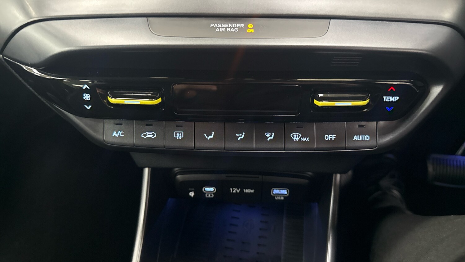 Used Hyundai i20 2024 for sale - 77517436: Photo 25