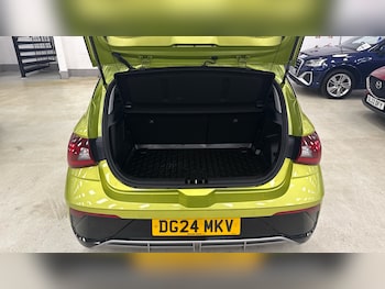 Used Hyundai i20 2024 for sale - 77517436: Photo