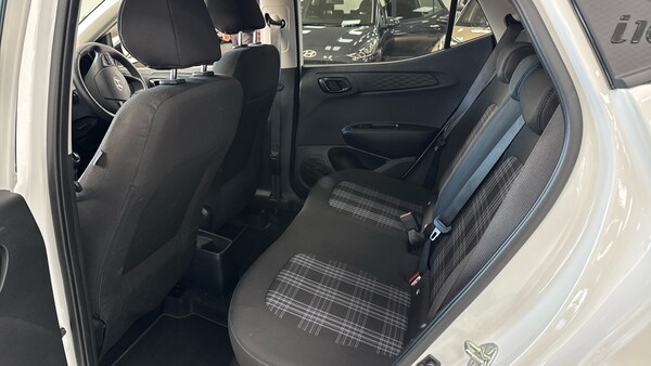 Used Hyundai i10 2024 for sale - 76146556: Photo 16