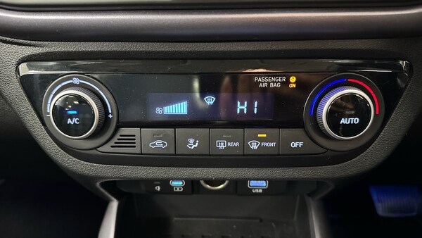 Used Hyundai i10 2024 for sale - 76146556: Photo 27