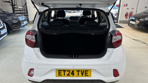 Used Hyundai i10 2024 for sale - 76146556: Photo 4