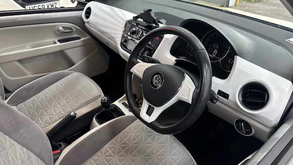 Used Volkswagen up! 2020 for sale - 76192955: Photo 11