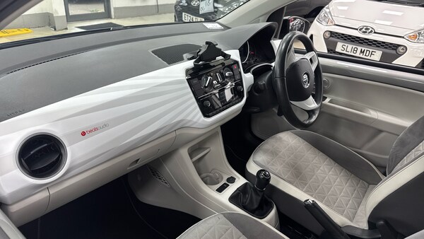 Used Volkswagen up! 2020 for sale - 76192955: Photo 9