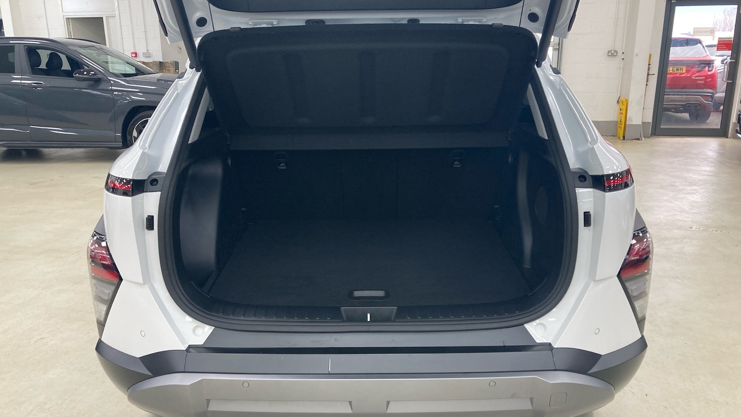 Used Hyundai KONA 2025 for sale - 77077219: Photo 4