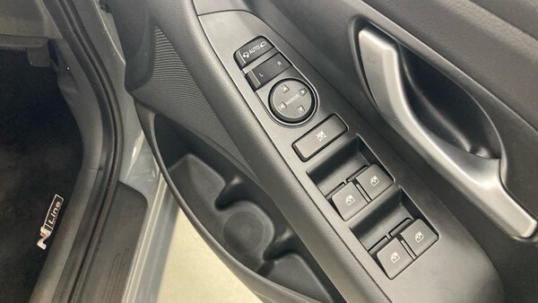 Used Hyundai i30 2023 for sale - 76104612: Photo 25