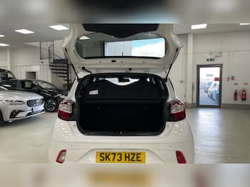Used Hyundai i10 2023 for sale - 79801292: Photo