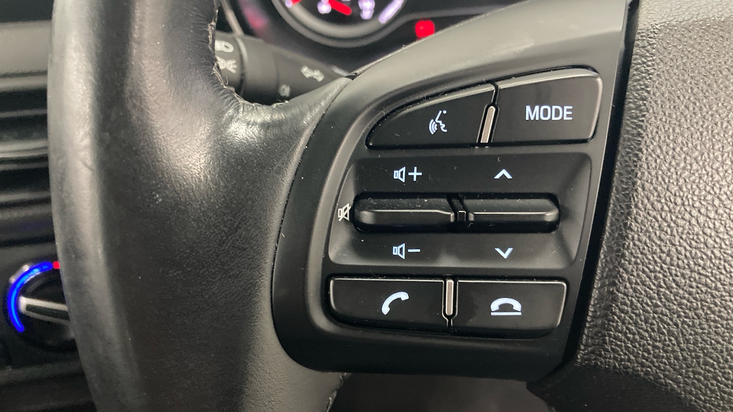 Used Hyundai i10 2022 for sale - 76980763: Photo 23