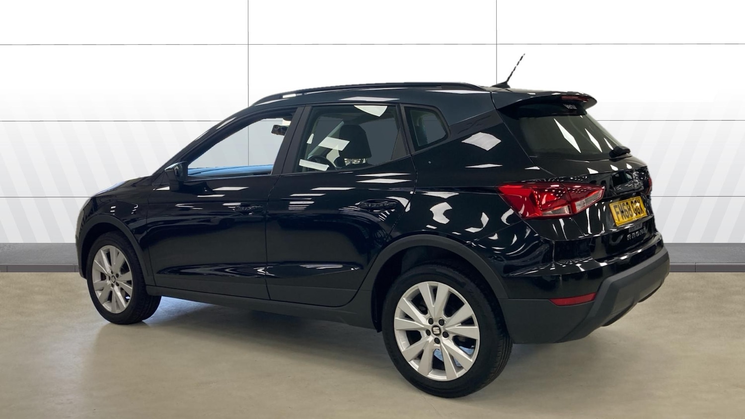 Used SEAT Arona 2019 for sale - 76494453: Photo 2