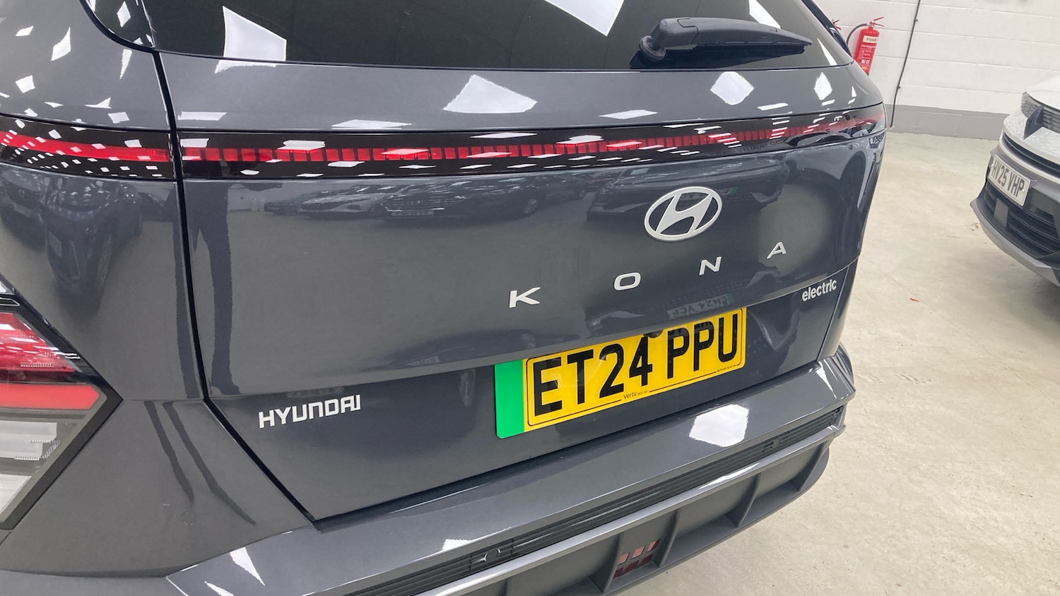 Used Hyundai KONA 2024 for sale - 77260725: Photo 32