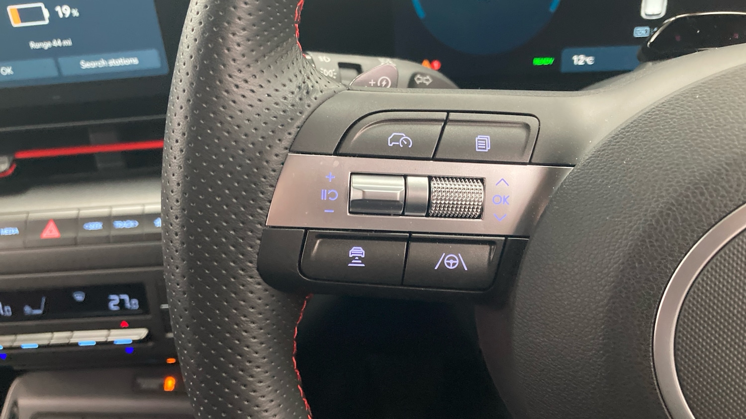 Used Hyundai KONA 2024 for sale - 77260725: Photo 44