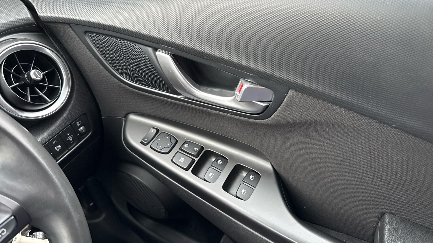 Used Hyundai KONA 2022 for sale - 77432492: Photo 35