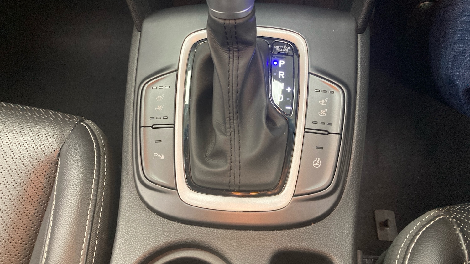 Used Hyundai KONA 2020 for sale - 76092235: Photo 32
