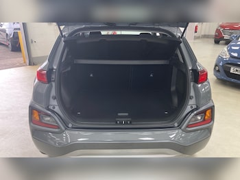 Used Hyundai KONA 2020 for sale - 76092235: Photo 4