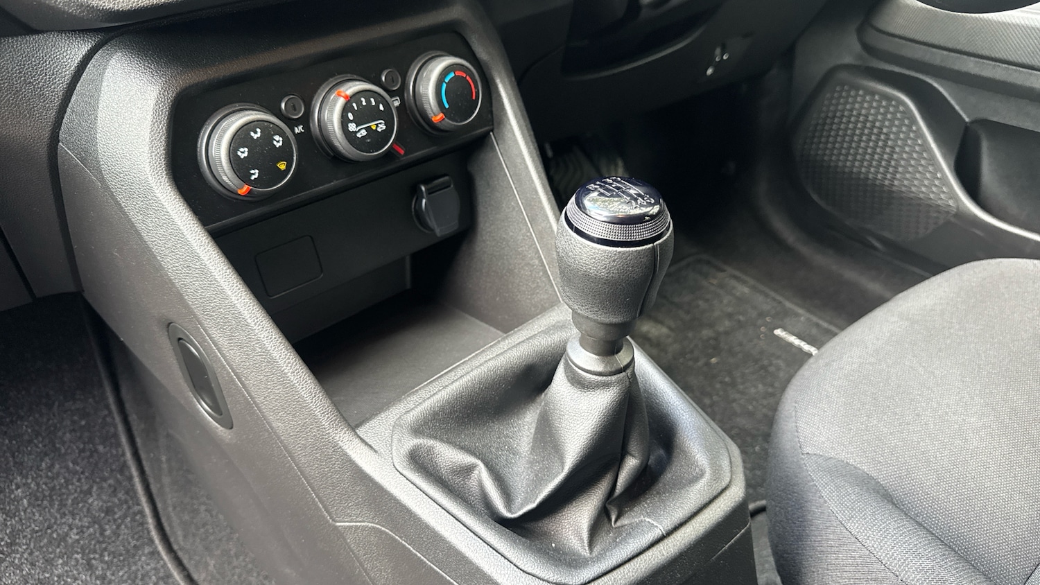 Used Dacia Jogger 2023 for sale - 77450233: Photo 13