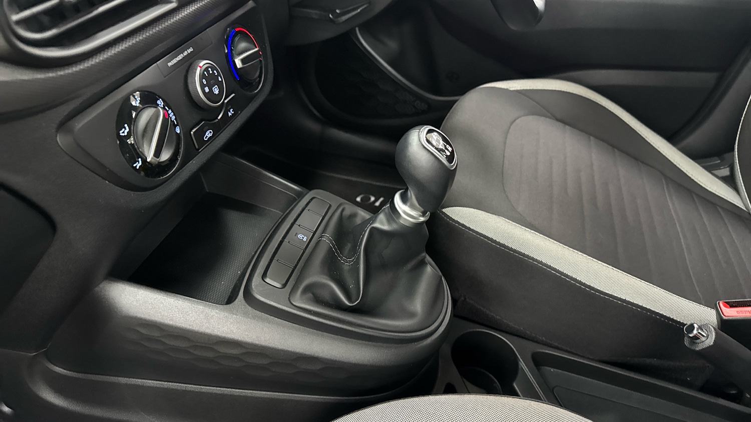 Used Hyundai i10 2022 for sale - 76918140: Photo 13