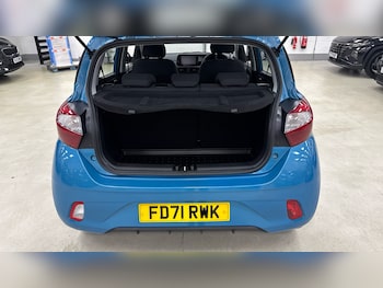 Used Hyundai i10 2022 for sale - 76918140: Photo