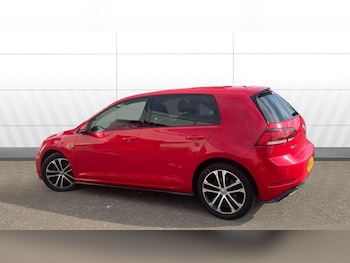 Used Volkswagen Golf 2018 for sale - 76232229: Photo 2