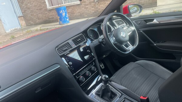 Used Volkswagen Golf 2018 for sale - 76232229: Photo 9