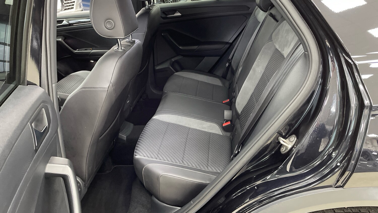 Used Volkswagen T-Roc 2019 for sale - 77519713: Photo 16