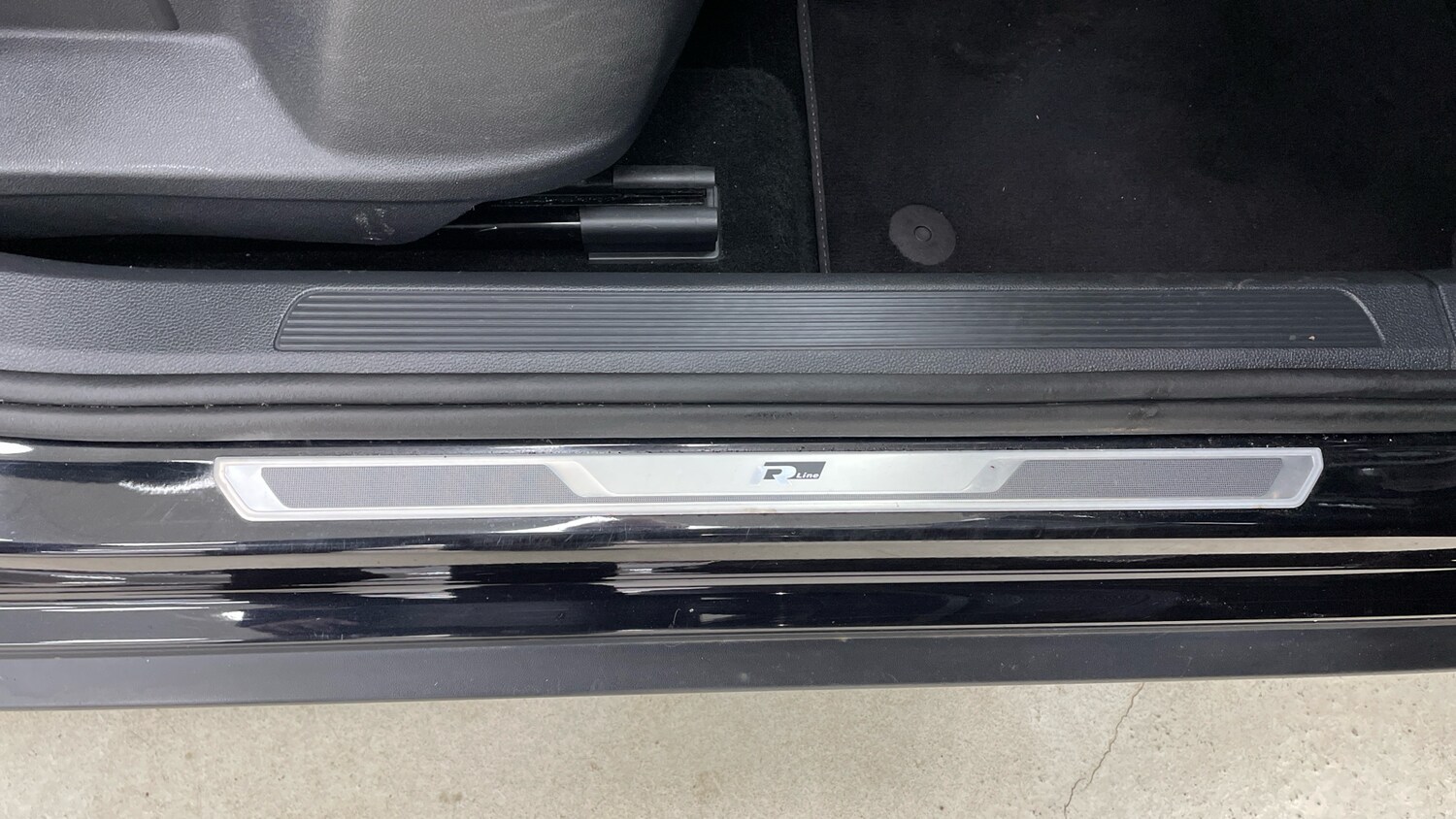 Used Volkswagen T-Roc 2019 for sale - 77519713: Photo 29