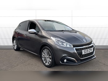 2019 (19) - 1.2 PureTech 82 Signature 5dr [Start Stop] Petrol Hatchback