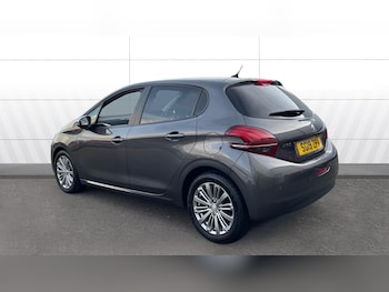 Used Peugeot 208 2019 for sale - 76881529: Photo