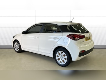 Used Hyundai i20 2019 for sale - 79492218: Photo