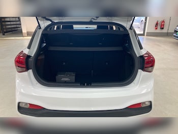 Used Hyundai i20 2019 for sale - 79492218: Photo