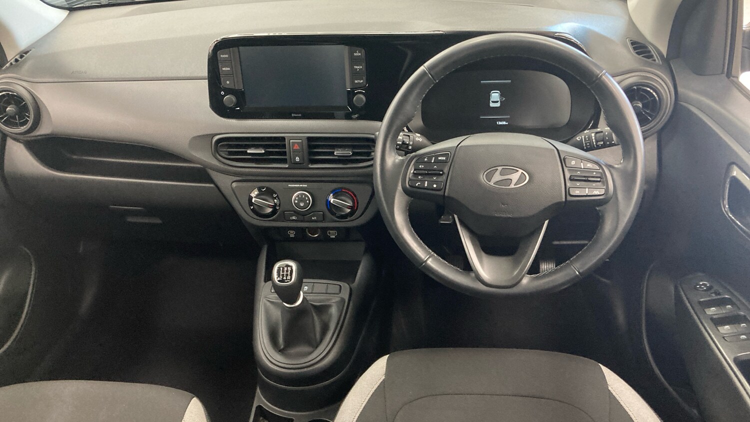 Used Hyundai i10 2023 for sale - 77871930: Photo 10