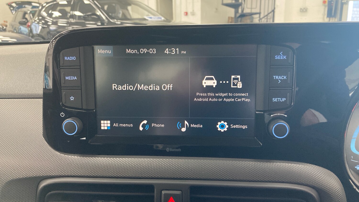 Used Hyundai i10 2023 for sale - 77871930: Photo 12