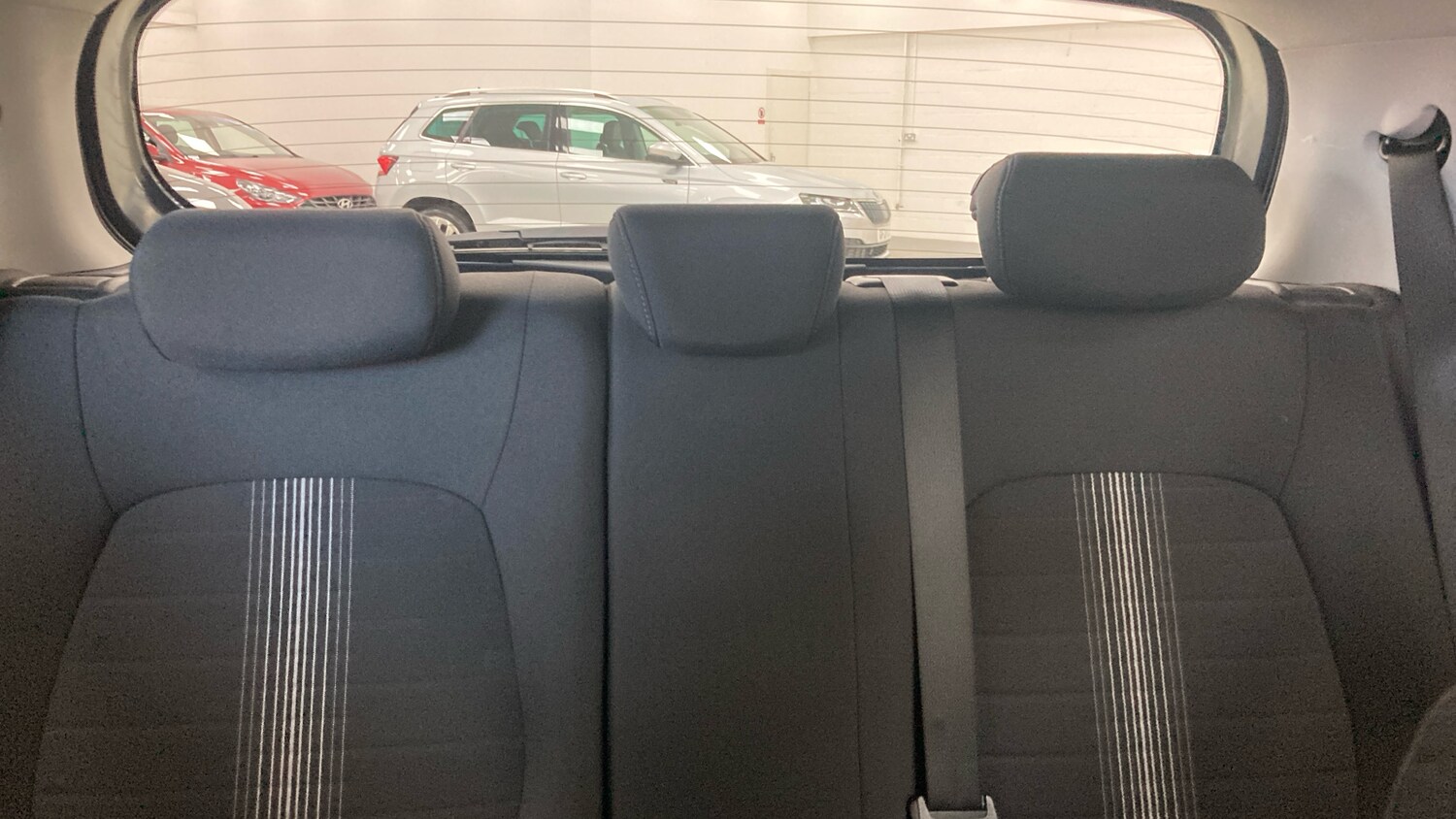 Used Hyundai i10 2023 for sale - 77871930: Photo 15