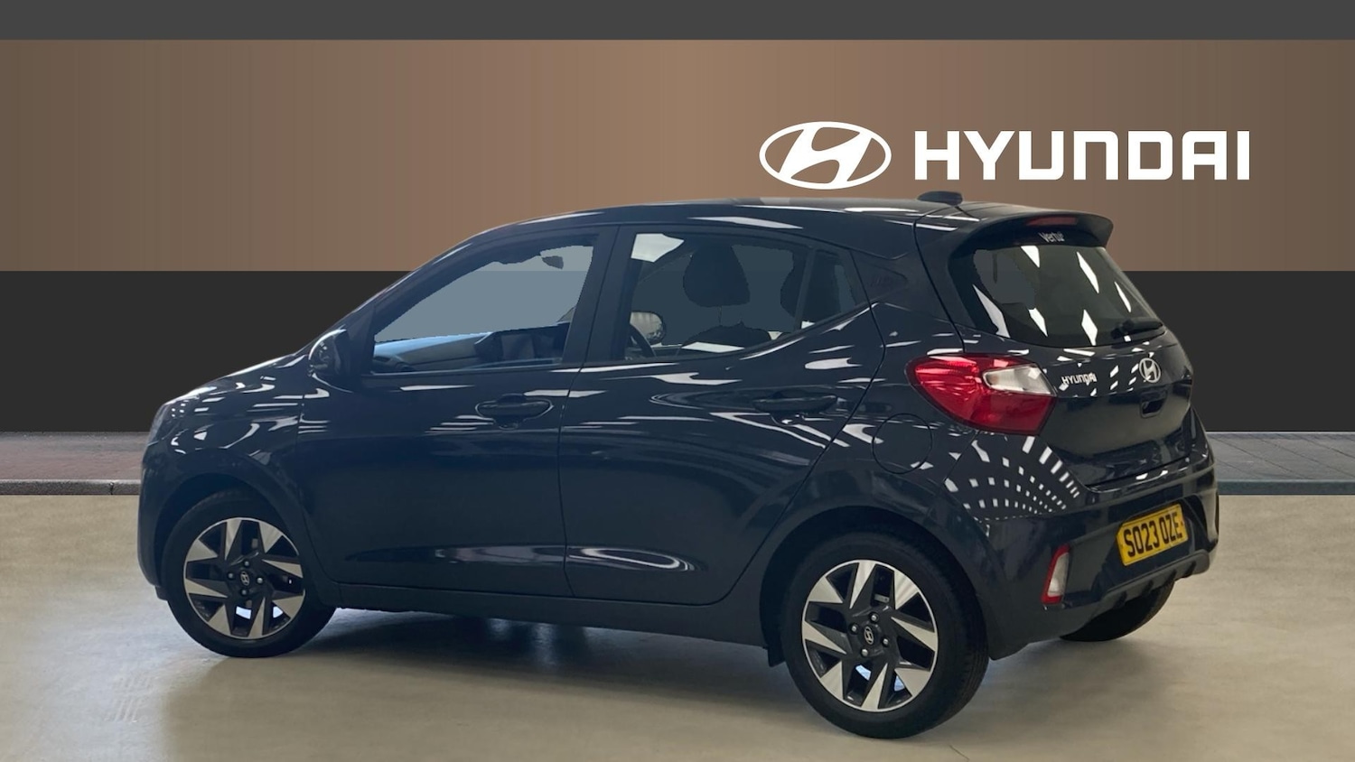 Used Hyundai i10 2023 for sale - 77871930: Photo 2