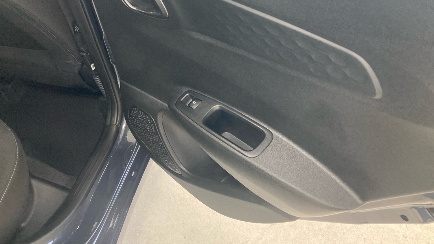 Used Hyundai i10 2023 for sale - 77871930: Photo 28