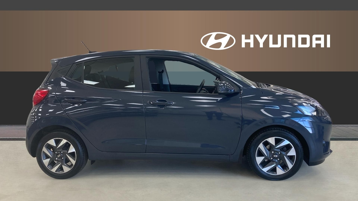 Used Hyundai i10 2023 for sale - 77871930: Photo 5