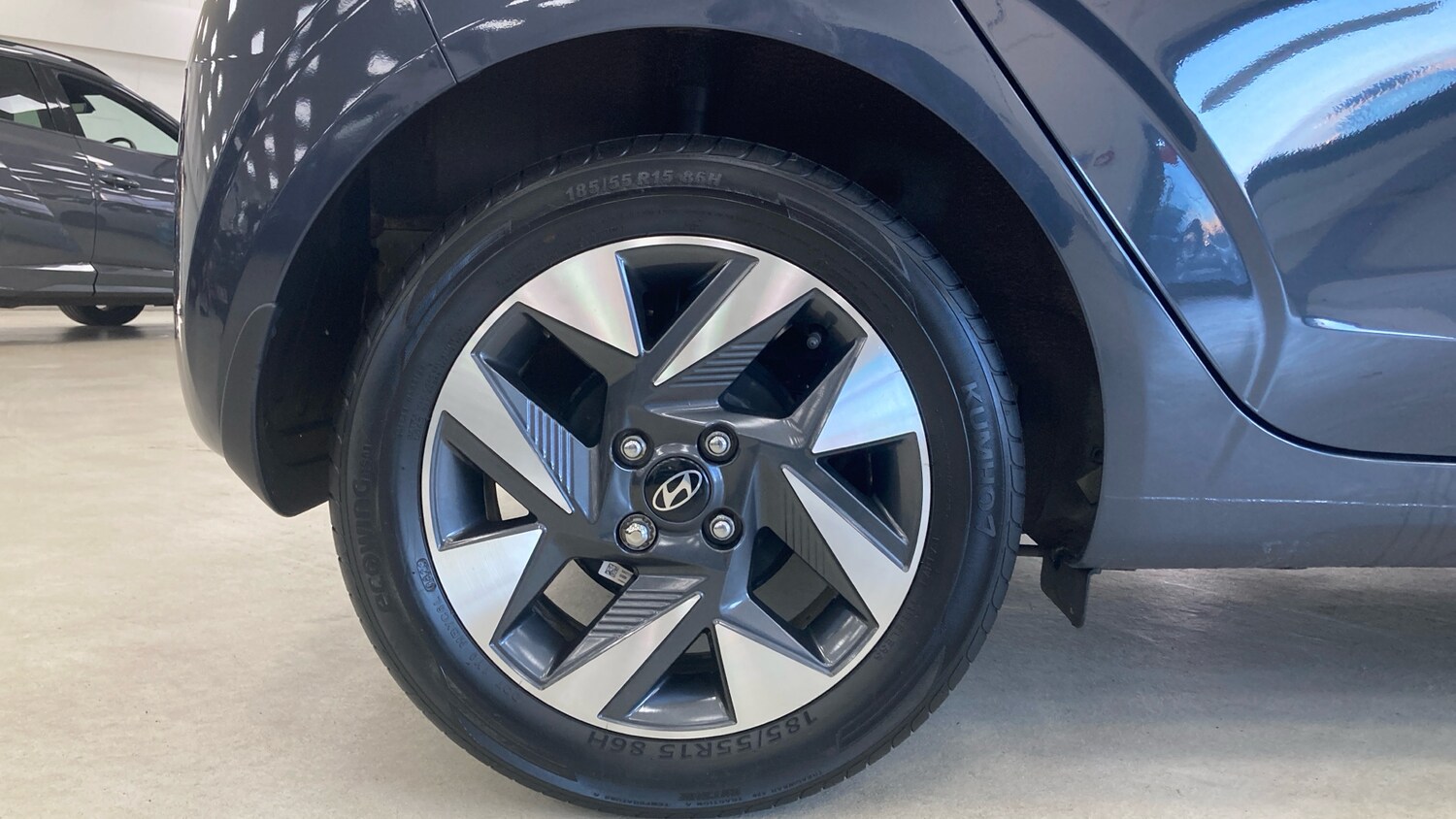 Used Hyundai i10 2023 for sale - 77871930: Photo 7