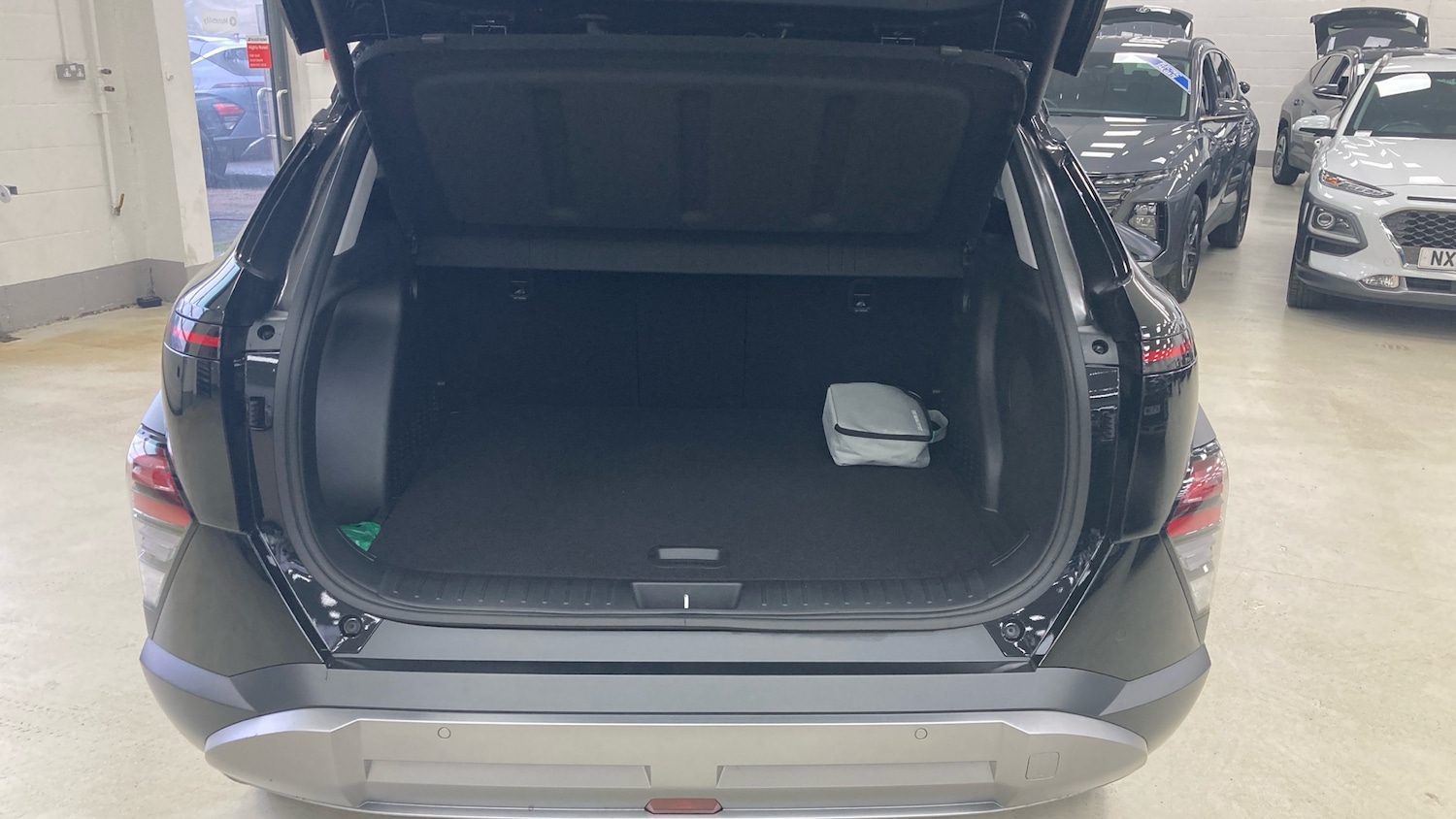 Used Hyundai KONA 2025 for sale - 77518914: Photo 4