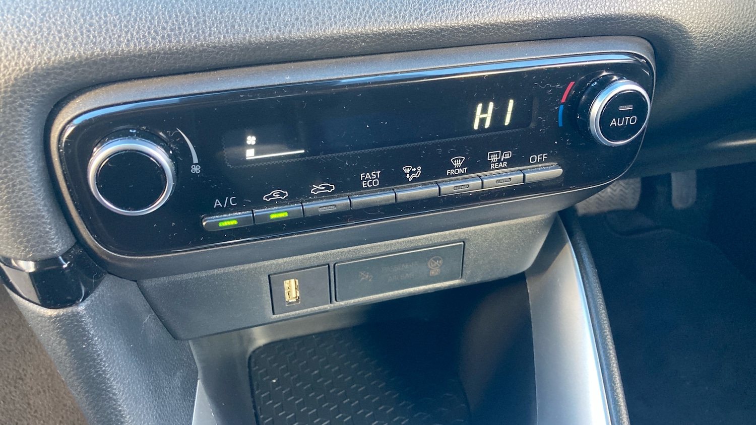 Used Toyota Yaris 2023 for sale - 76518456: Photo 24