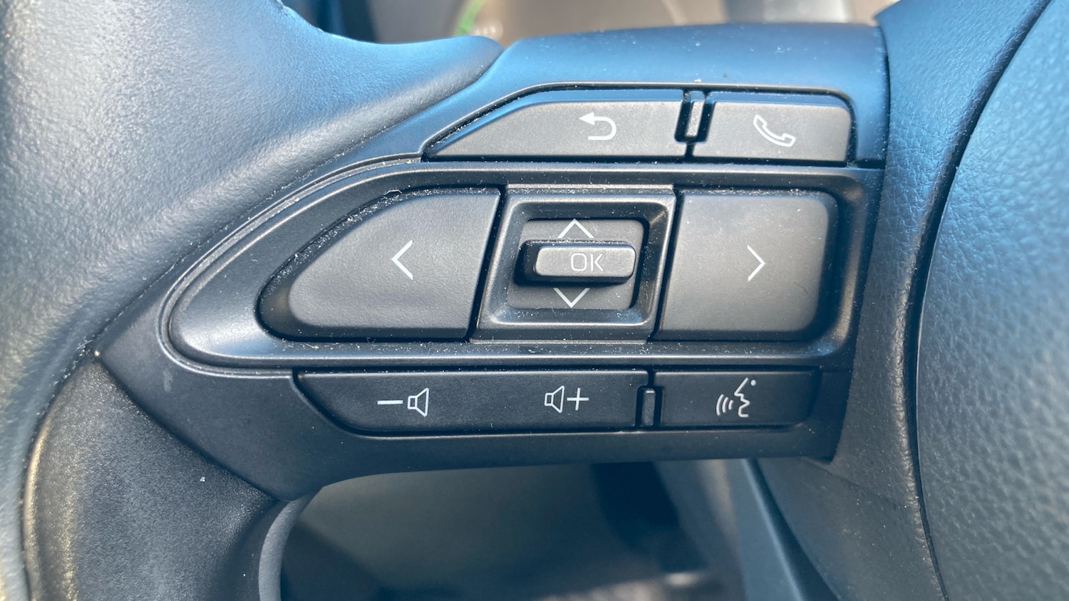 Used Toyota Yaris 2023 for sale - 76518456: Photo 27