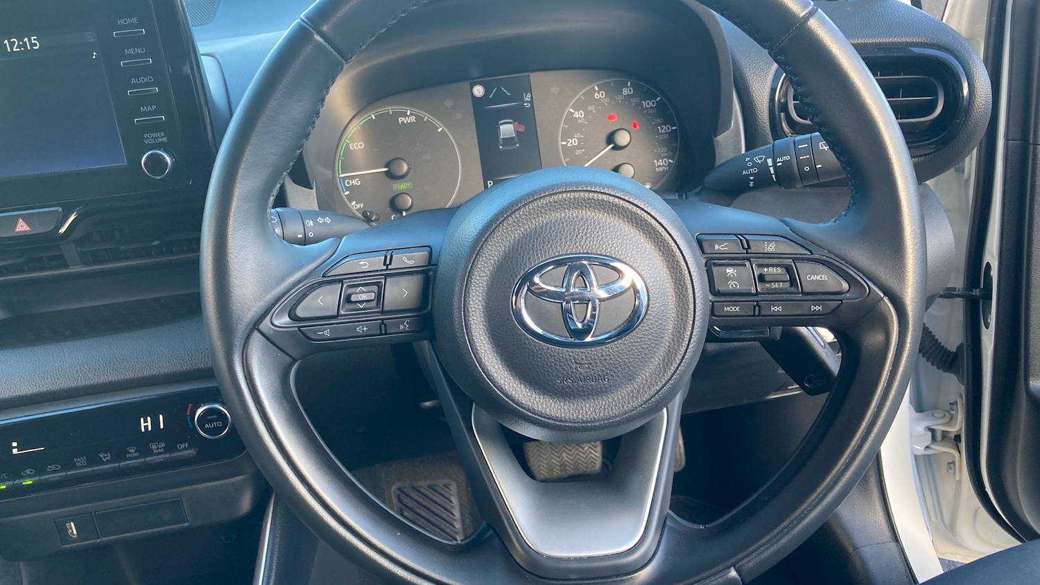 Used Toyota Yaris 2023 for sale - 76518456: Photo 29