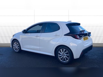 Used Toyota Yaris 2023 for sale - 76518456: Photo